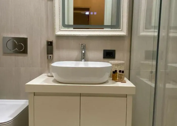 Le 5* Tirana