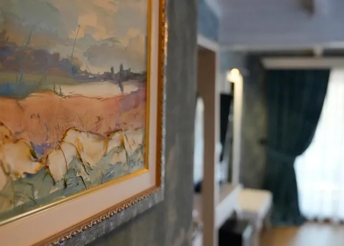 Le Hotel